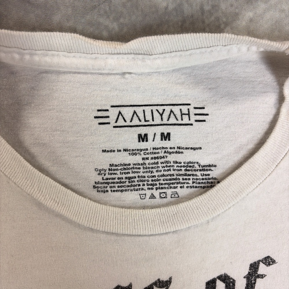 Aaliyah T Shirt Unisex Medium White Princess of R&B Graphic Short Sleeve Tee - Picture 2 of 7